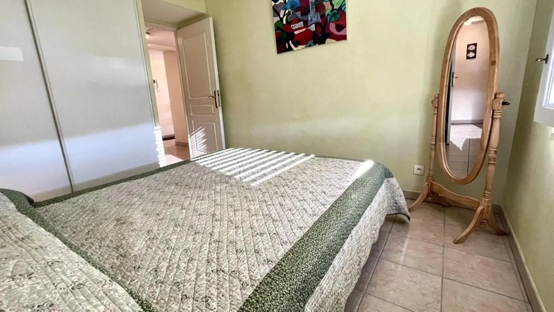 Cavalaire: Spacieux T4, 2 Terrasses, Clim, Parking, Animaux Acceptes - Fr-1-226B-180 0*, Cavalaire-sur-Mer France